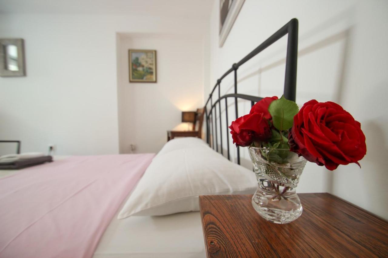 Carla Guest House Novigrad Istria Exterior foto