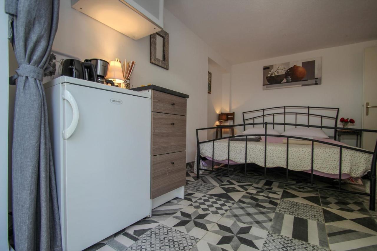 Carla Guest House Novigrad Istria Exterior foto